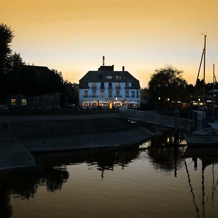Hotel Schiff Am See Konstanz Bagian luar foto