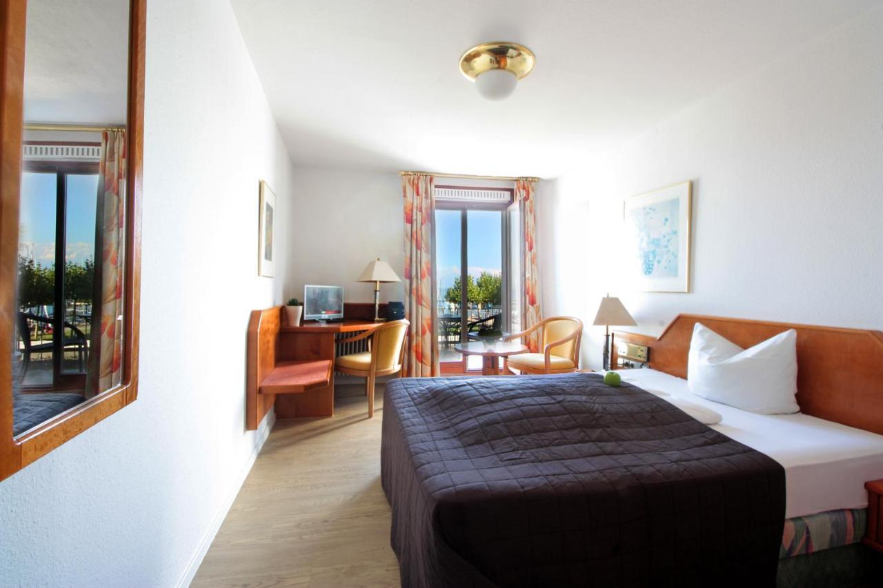 Hotel Schiff Am See Konstanz Bagian luar foto