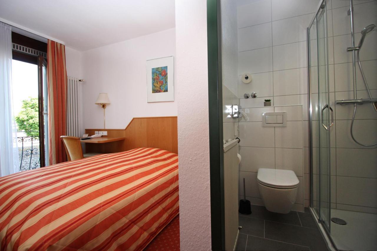 Hotel Schiff Am See Konstanz Bagian luar foto