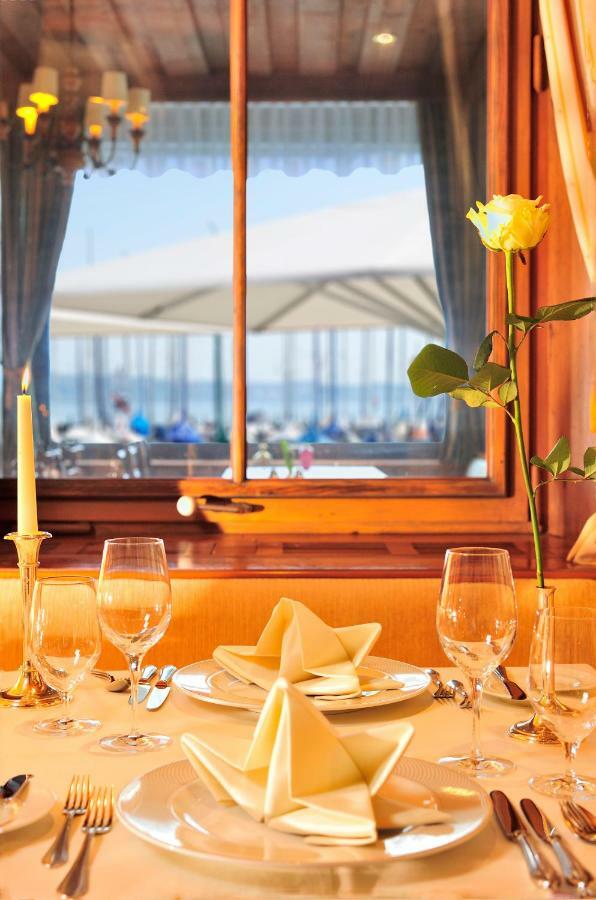 Hotel Schiff Am See Konstanz Bagian luar foto