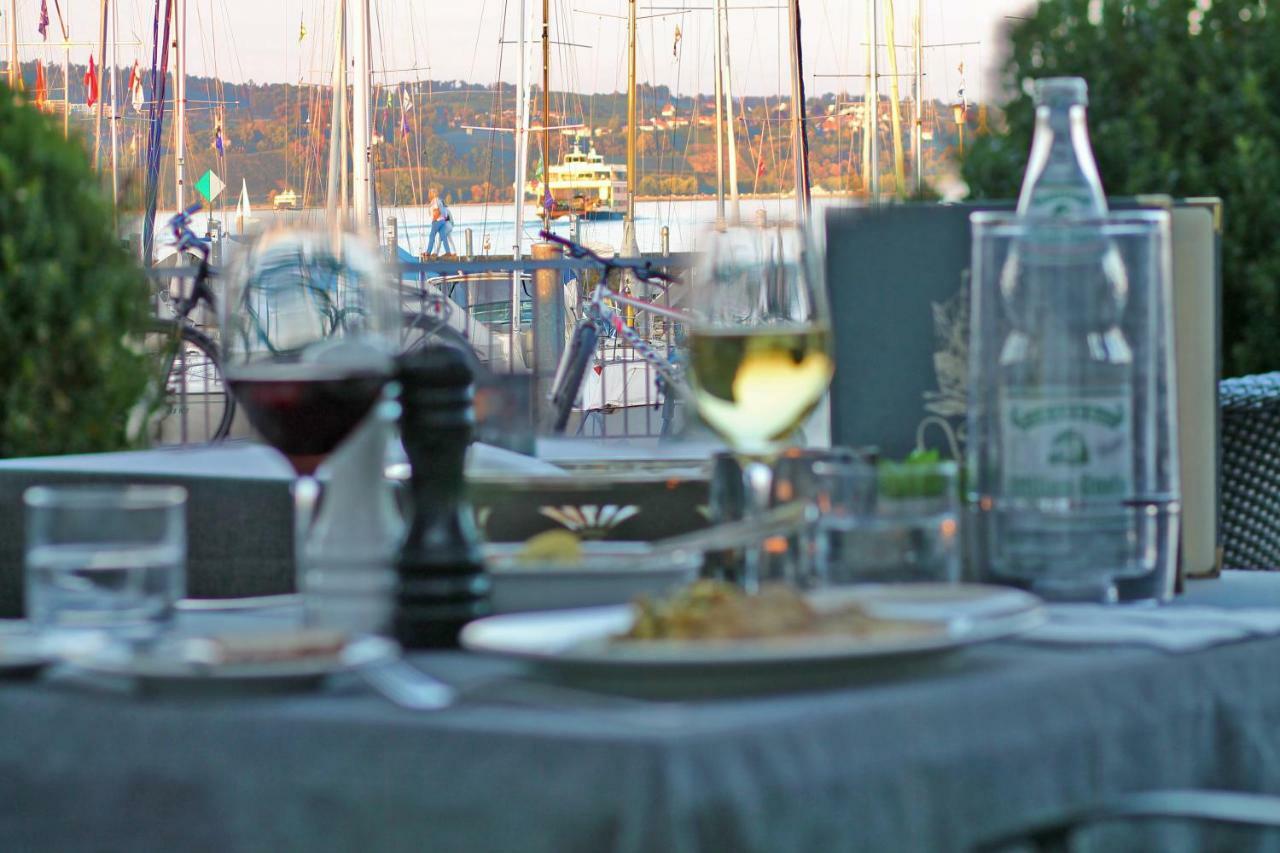 Hotel Schiff Am See Konstanz Bagian luar foto