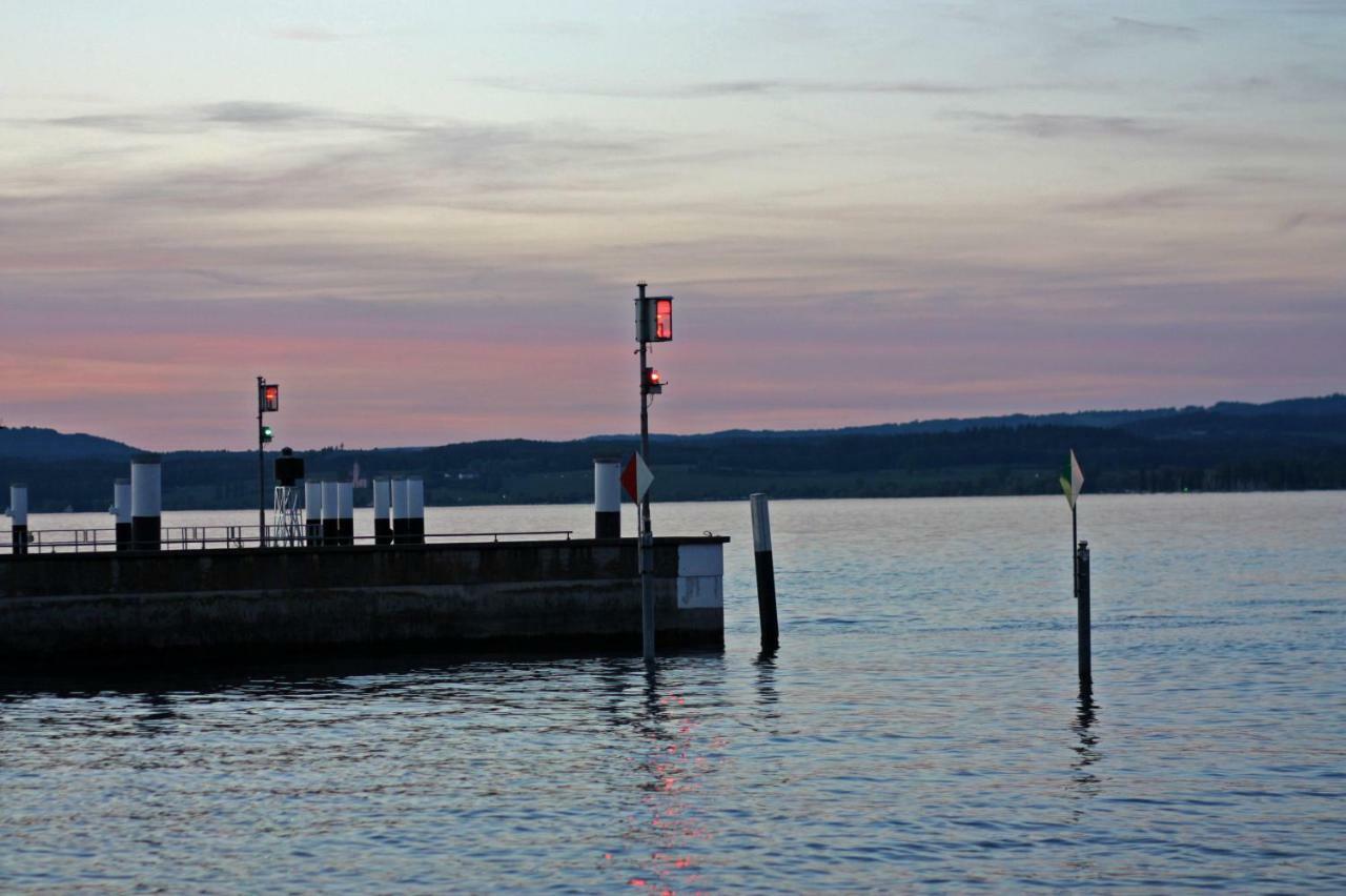 Hotel Schiff Am See Konstanz Bagian luar foto