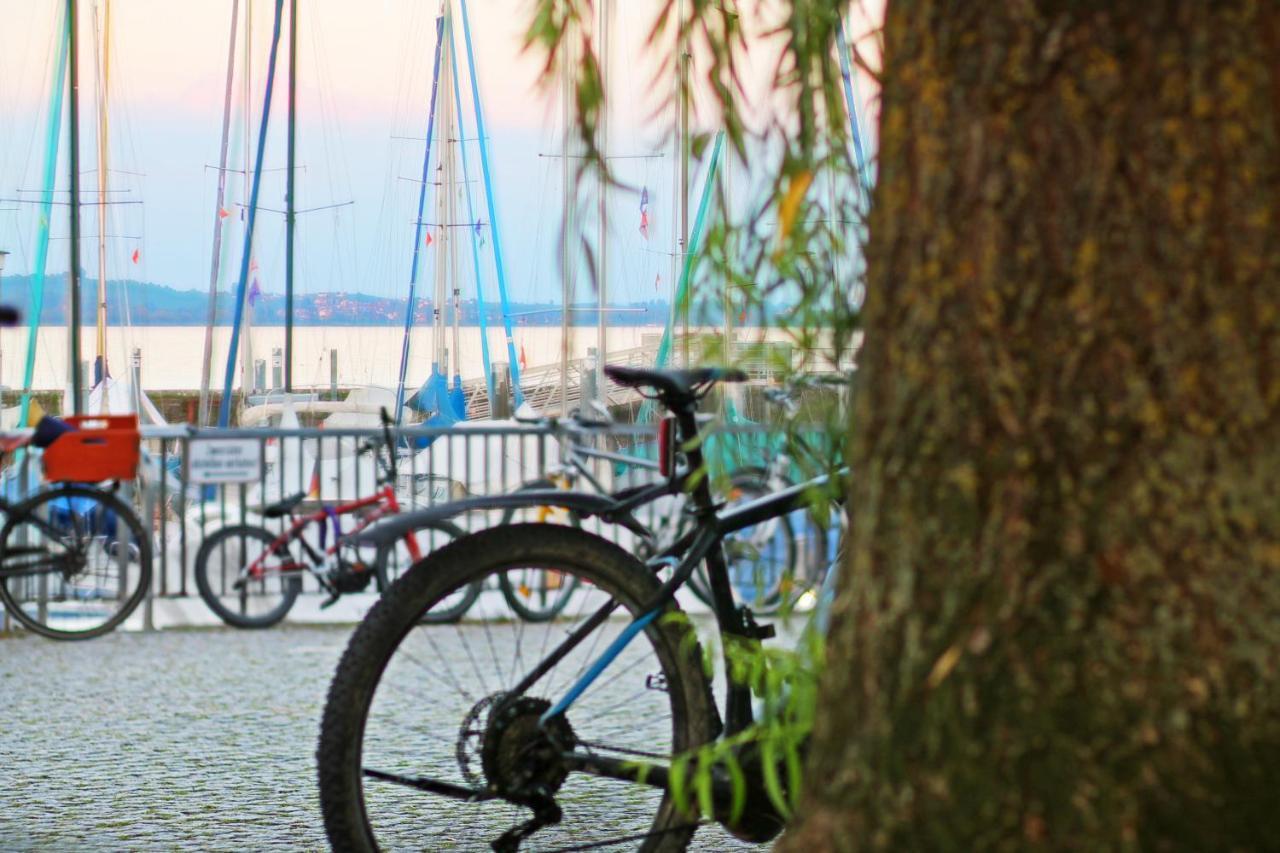 Hotel Schiff Am See Konstanz Bagian luar foto